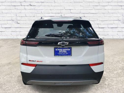 Summit White 2023 Chevrolet Bolt EUV FWD LT