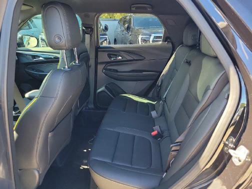 Mosaic Black Metallic 2026 Chevrolet Trailblazer ACTIV