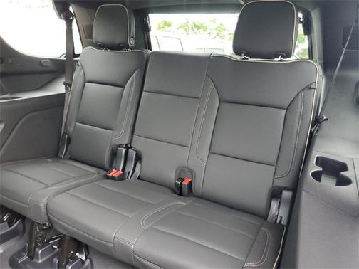 2025 GMC Yukon 4WD Elevation