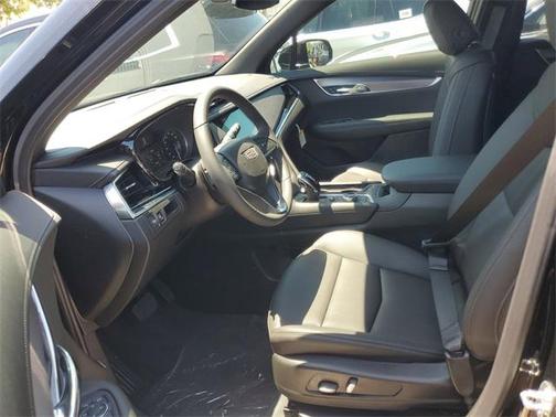 2025 Cadillac XT6 Luxury FWD