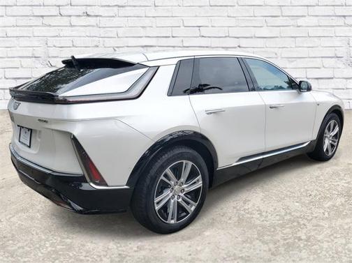 2024 Cadillac LYRIQ Tech