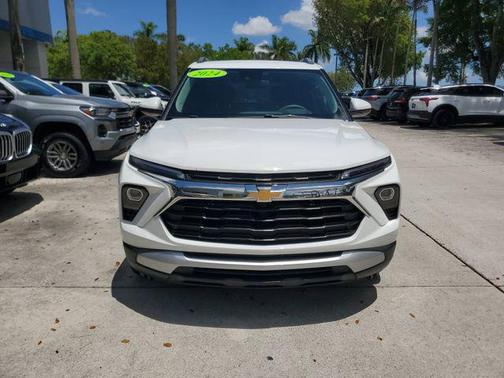 Summit White 2024 Chevrolet Trailblazer LT