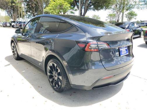 2024 Tesla Model Y Long Range Single Motor Rear-Wheel Drive