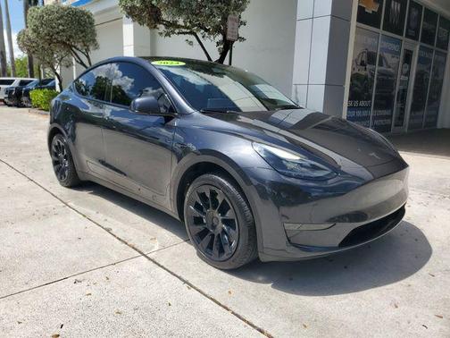 2024 Tesla Model Y Long Range Single Motor Rear-Wheel Drive