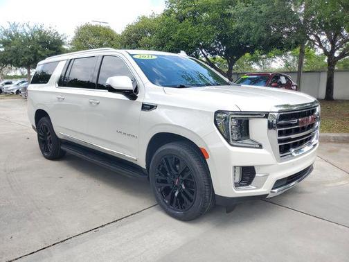 2021 GMC Yukon XL SLT