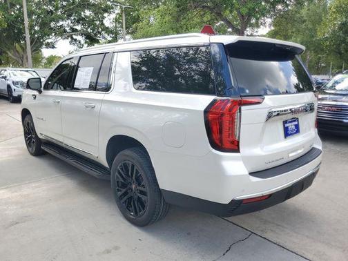 2021 GMC Yukon XL SLT