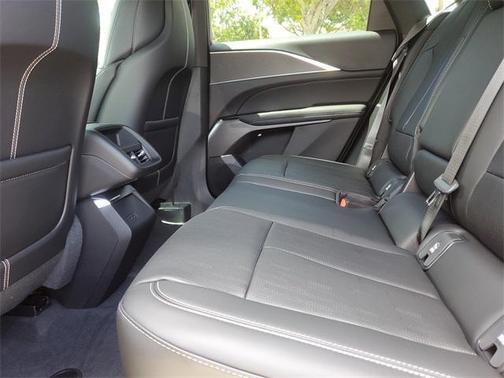 2025 Cadillac LYRIQ Luxury
