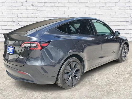 2024 Tesla Model Y Long Range Dual Motor All-Wheel Drive