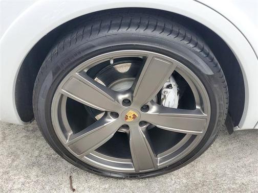 2021 Porsche Cayenne GTS