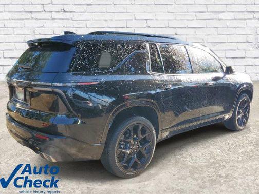 Mosaic Black Metallic 2025 Chevrolet Traverse RS