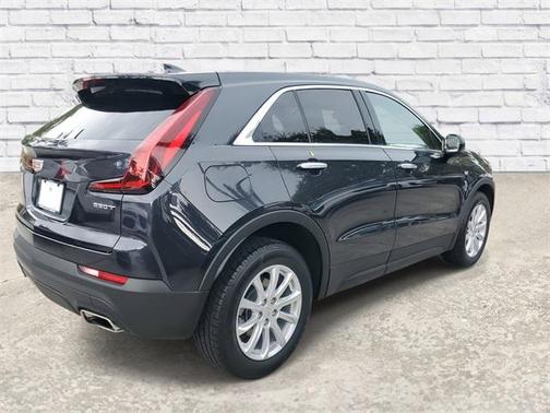 2022 Cadillac XT4 Luxury