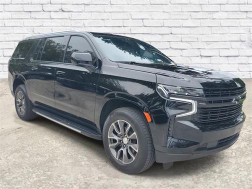 2023 Chevrolet Suburban LT