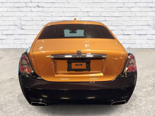 Black Kirsch 2021 Rolls-Royce Ghost