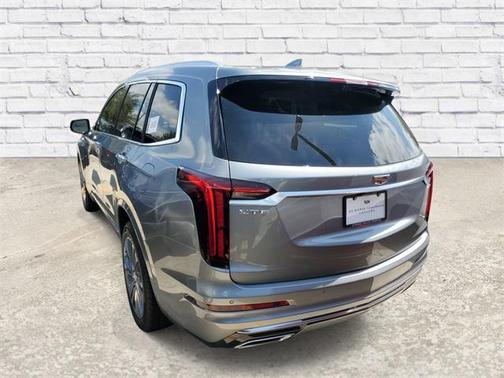 2025 Cadillac XT6 Premium Luxury FWD
