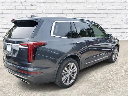 2023 Cadillac XT6 Premium Luxury FWD