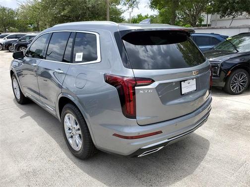 2025 Cadillac XT6 Luxury FWD