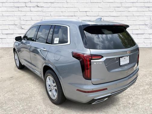 2025 Cadillac XT6 Luxury FWD