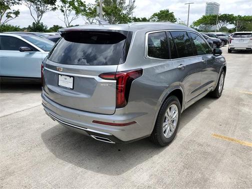 2025 Cadillac XT6 Luxury FWD