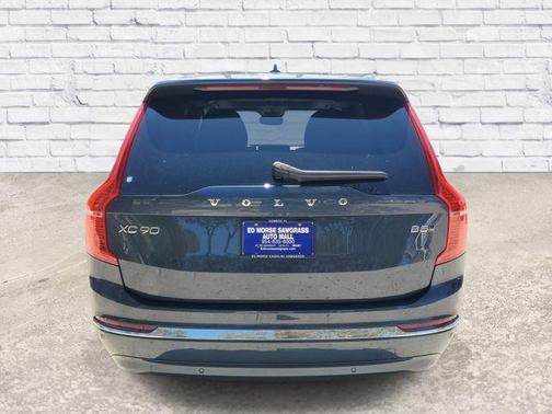 2024 Volvo XC90 B5 Plus Bright Theme