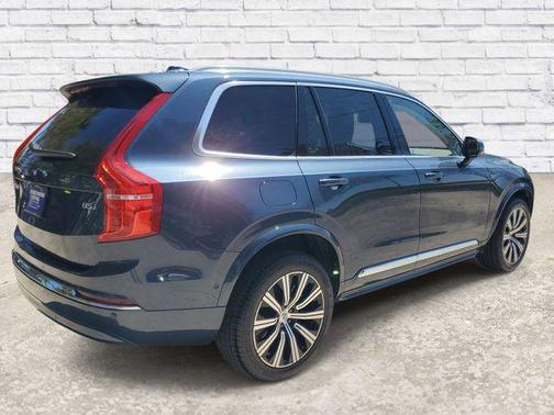 2024 Volvo XC90 B5 Plus Bright Theme