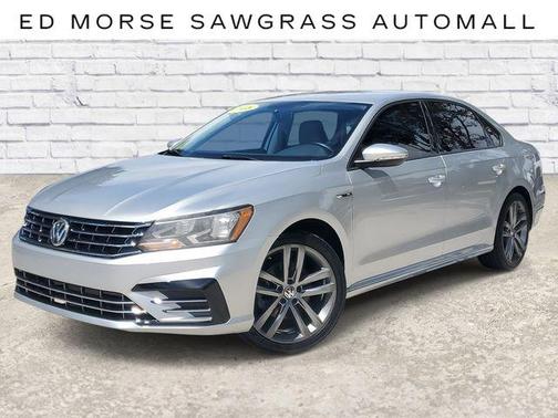 2018 Volkswagen Passat 2.0T R-Line