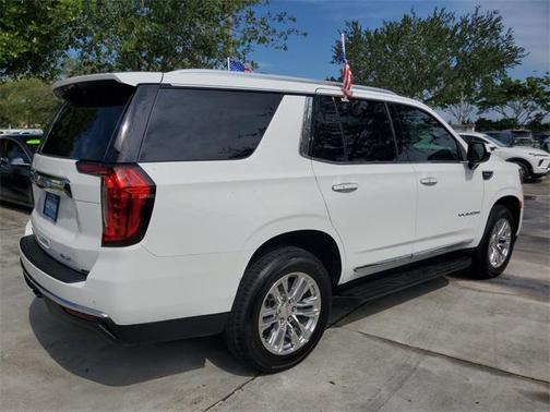 2023 GMC Yukon SLT