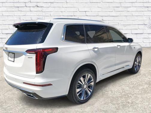 2025 Cadillac XT6 Premium Luxury FWD