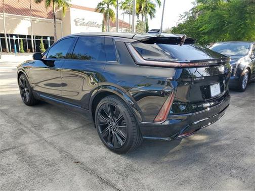 2024 Cadillac LYRIQ Sport