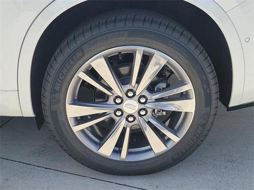 2025 Cadillac XT6 Premium Luxury FWD