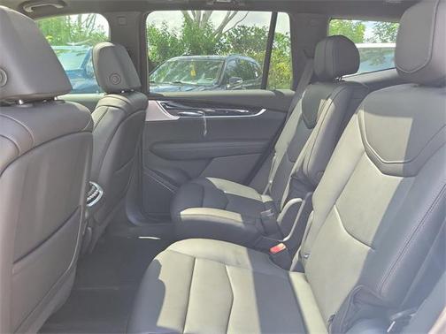 2025 Cadillac XT6 Premium Luxury FWD