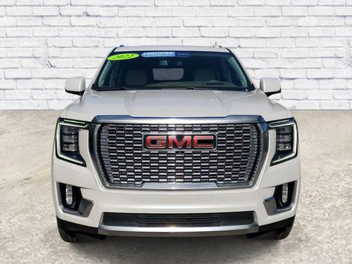 White Frost Tricoat 2022 GMC Yukon Denali