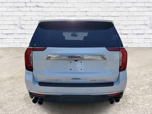 White Frost Tricoat 2022 GMC Yukon Denali