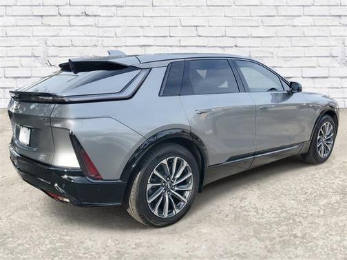 2024 Cadillac LYRIQ Sport