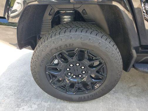 Void Black 2026 GMC HUMMER EV SUV 2X
