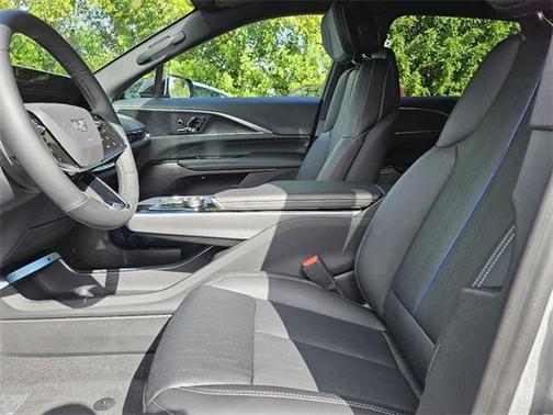 2025 Cadillac LYRIQ Luxury w/1SC