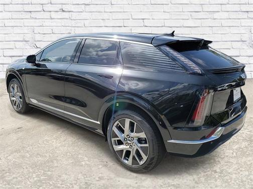 2025 Cadillac OPTIQ Luxury 1 AWD