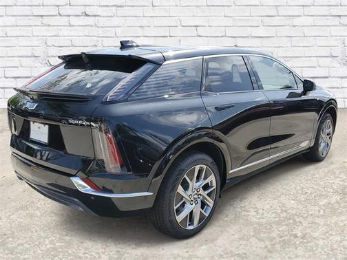 2025 Cadillac OPTIQ Luxury 1 AWD