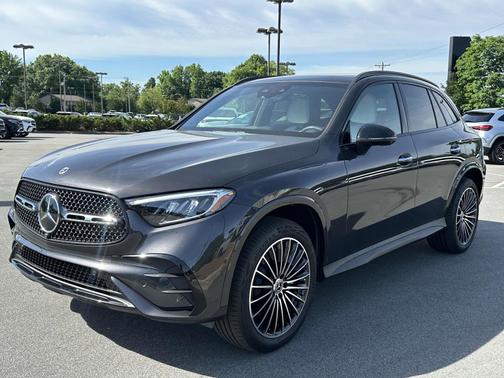2025 Mercedes-Benz GLC 300 4MATIC