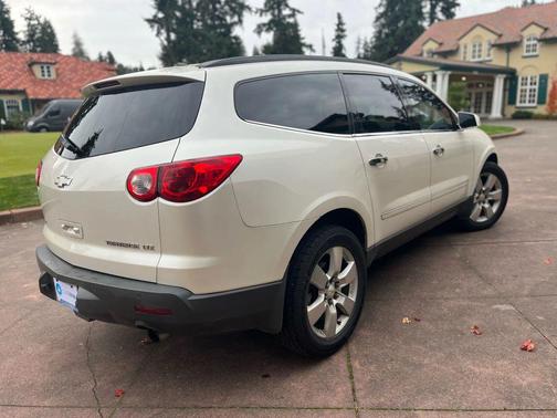 2012 Chevrolet Traverse LTZ