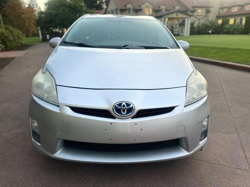 2010 Toyota Prius One