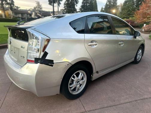 2010 Toyota Prius One