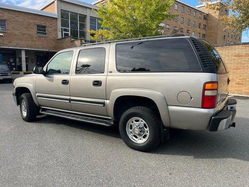 2001 Chevrolet Suburban 2500 LS