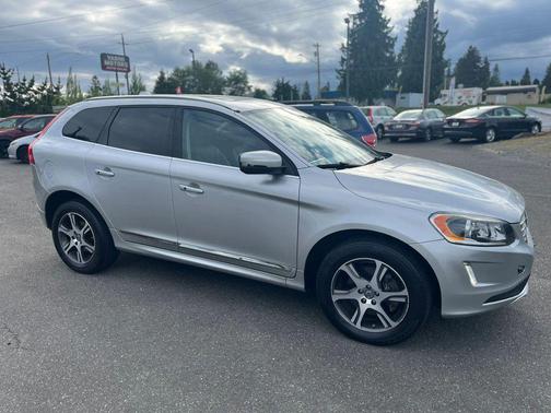 Electric Silver Metallic 2014 Volvo XC60 T6 R-Design Premier Plus