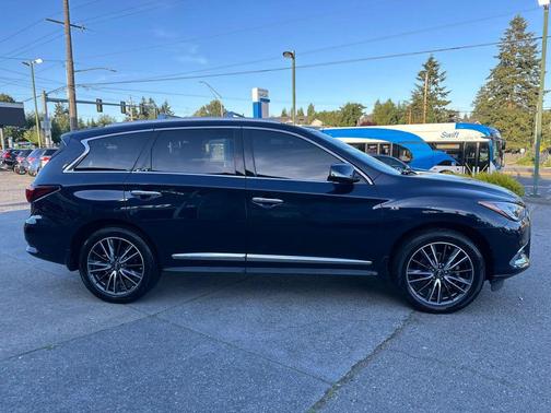 Black Obsidian 2017 INFINITI QX60 Base