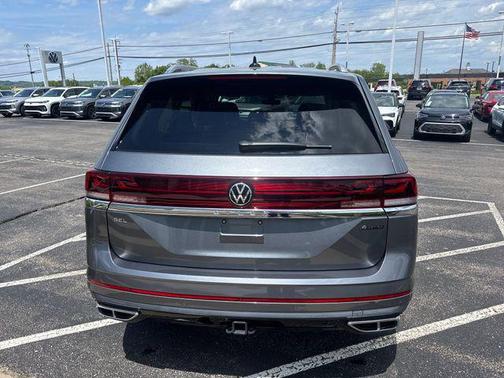Platinum Gray Metallic 2025 Volkswagen Atlas 2.0T SEL Premium R-Line 4MOTION