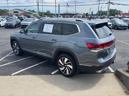 Platinum Gray Metallic 2025 Volkswagen Atlas 2.0T SEL