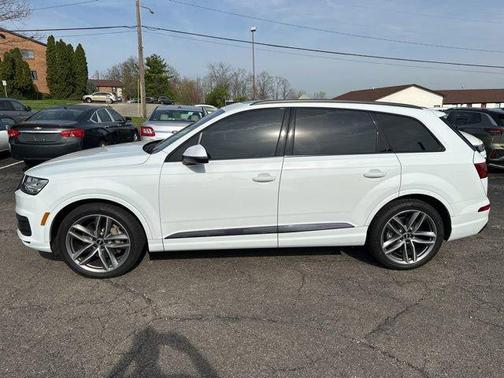 Glacier White 2018 Audi Q7 3.0T Prestige