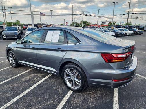 Platinum Gray Metallic 2019 Volkswagen Jetta 1.4T R-Line