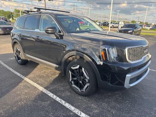 Ebony Black 2024 Kia Telluride EX