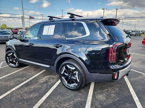 Ebony Black 2024 Kia Telluride EX